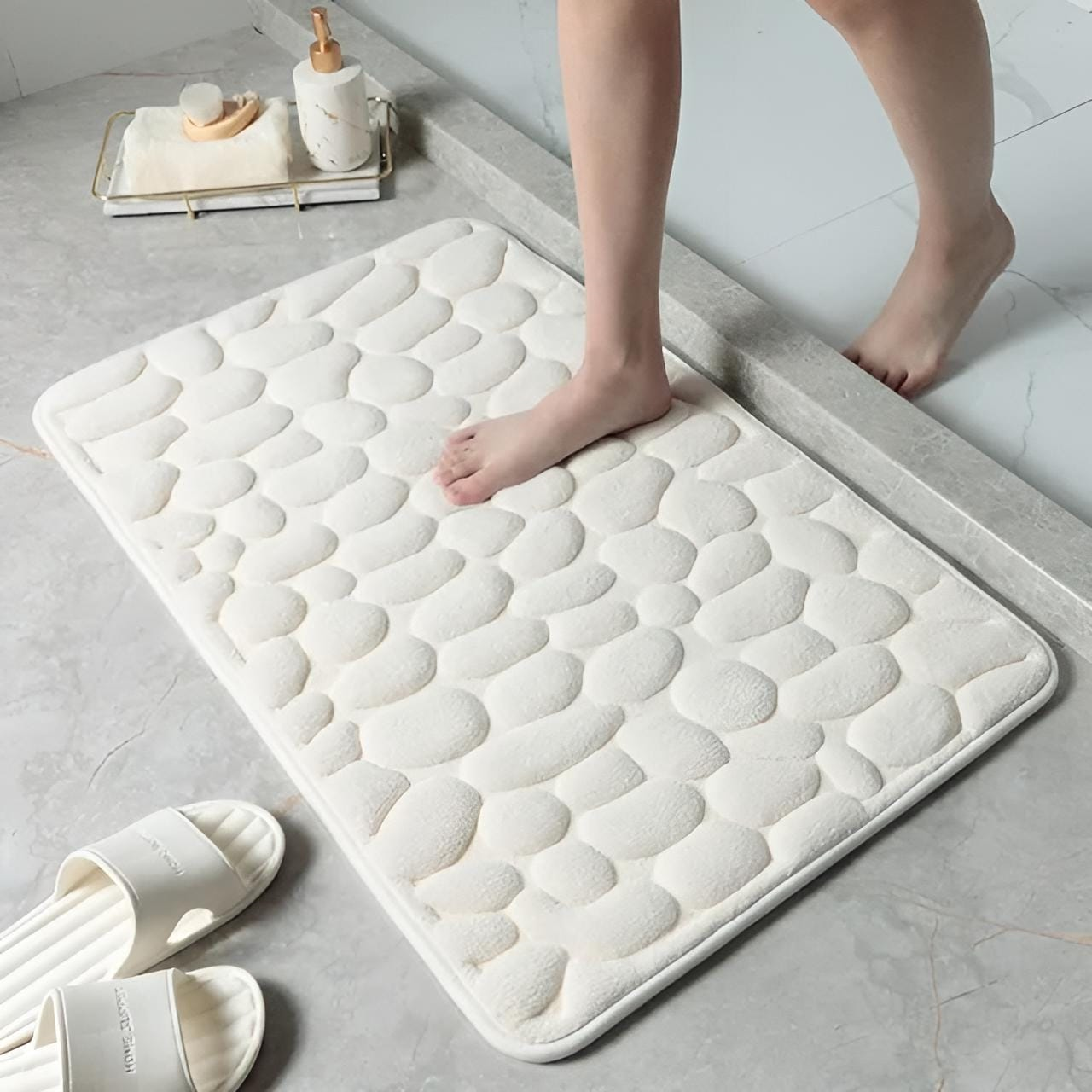 Soft Embossed Non-Slip Bathroom Mat